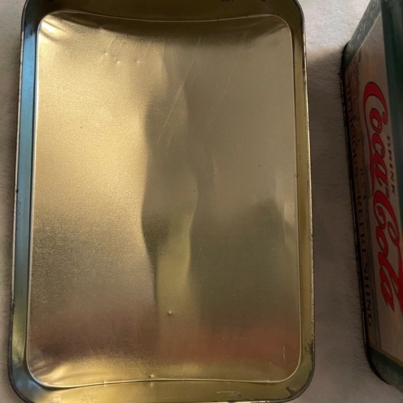 Vintage Coca Cola tin - Picture 8 of 10